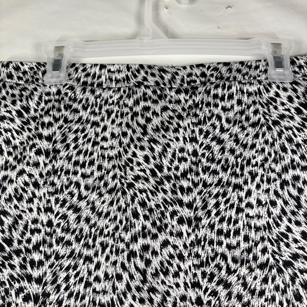 Michael Kors Animal Print Colorblock Mini Skirt Black White 8P Petite